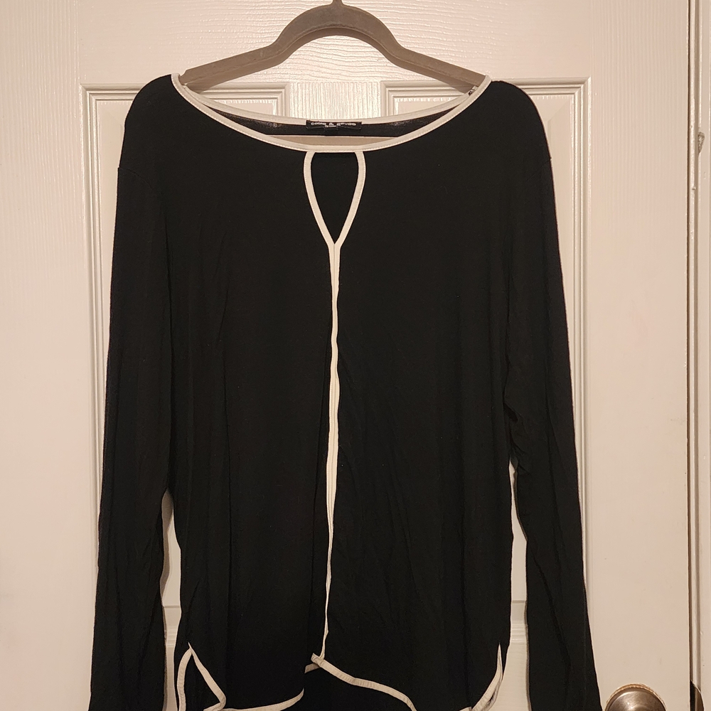 Cable & Gauge Black Long Sleeve Top with White Trim Accents